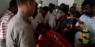 பா.ஜ.க நிர்வாகி நரேஷ் உடலுக்கு அஞ்சலி செலுத்திய வானதி சீனிவாசன் எம்.எல்.ஏ.,